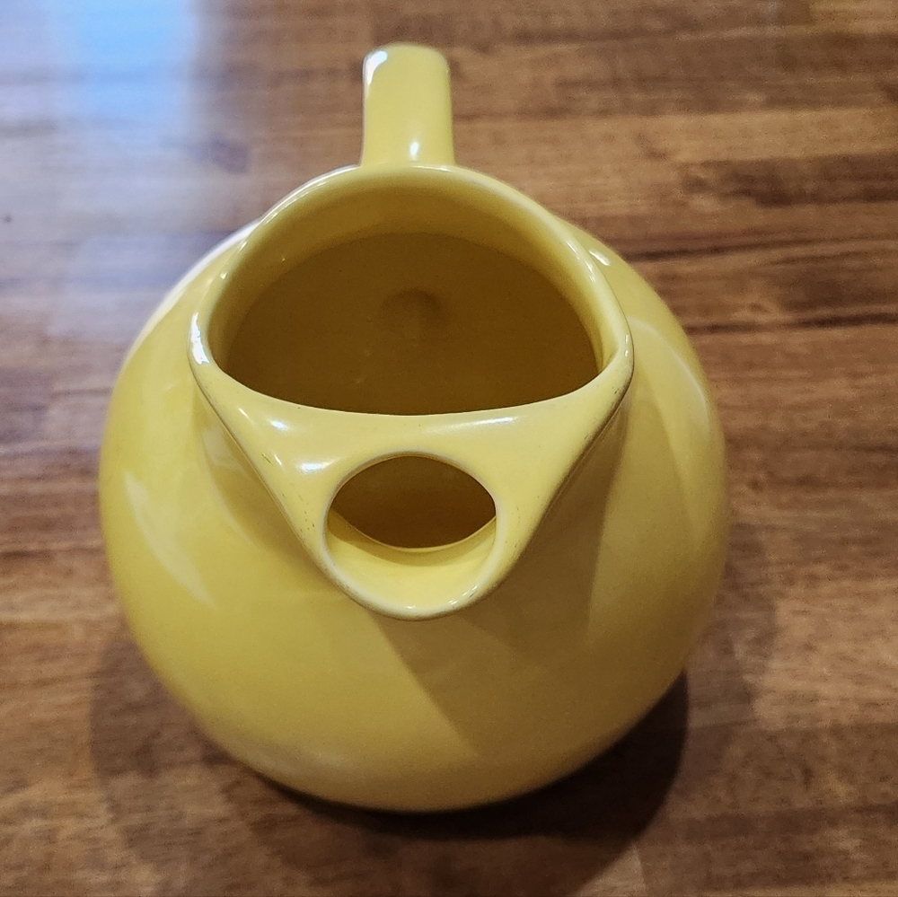 Catalina Pottery USA Yellow Ceramic Pitcher - Picture 2 of 5